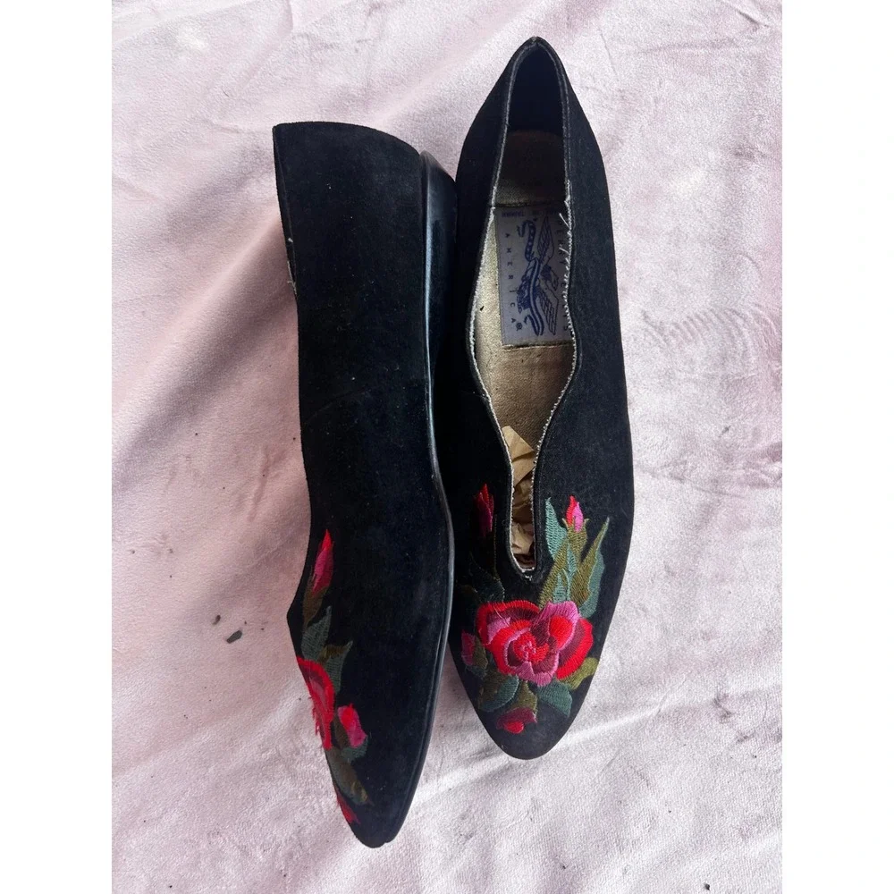 Perry Ellis America Loafers Womens Black Suede Good Floral Embroidered Slippers - Picture 6 of 6